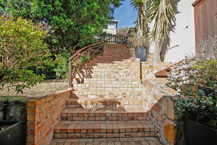 3 Bedroom Property for Sale in Glencairn Western Cape